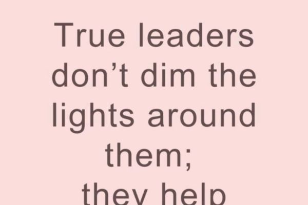 true-leaders-dont-dim7DE6D55F-BAB9-646D-2D52-8BF4F89B9859.jpg
